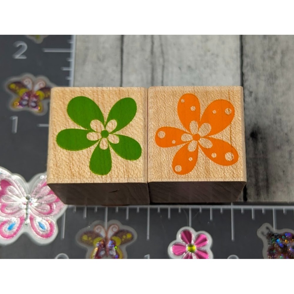 Hero Arts Flowers Design Lot of 2 Rubber Stamp Wood #L99